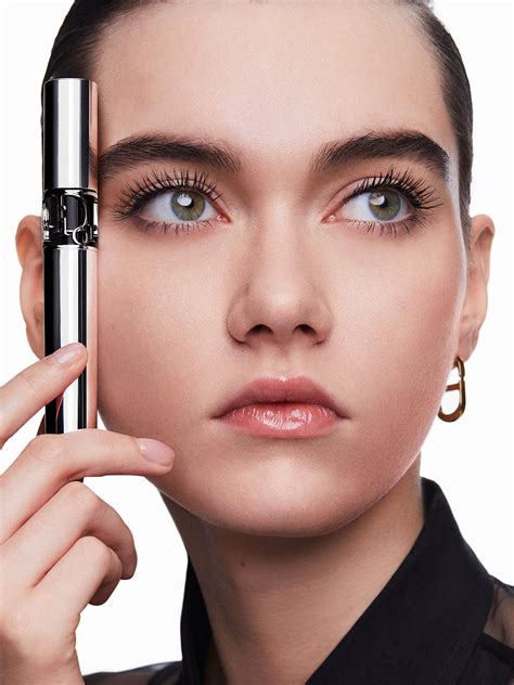 spot dior showgirls|Diorshow: The Eye Makeup Collection from Dior .